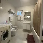 Ida Myslym Shyri Apartamento