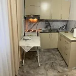 Ida Myslym Shyri Apartamento