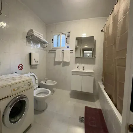 Ida Myslym Shyri Apartment